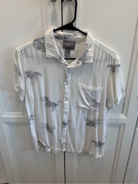 Forever 21 White Short-Sleeve Button-Up Shirt with Bird Print